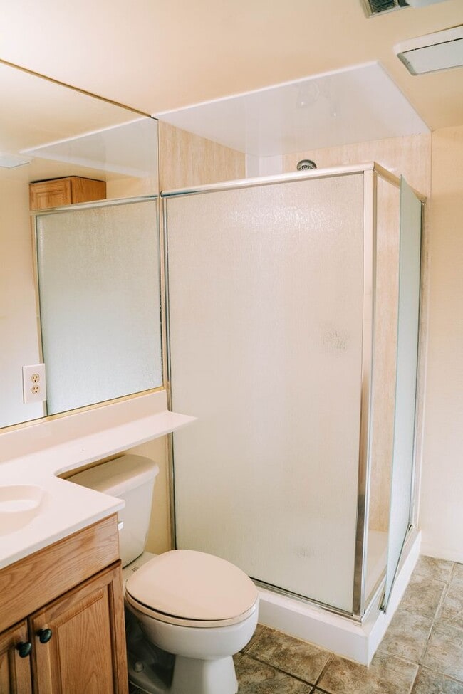 Building Photo - SMALL DOG FRIENDLY!!!  Meadow Street House