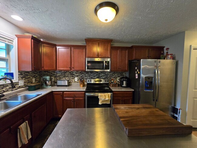 Building Photo - Your Dream Rental Just Hit the Market – An...