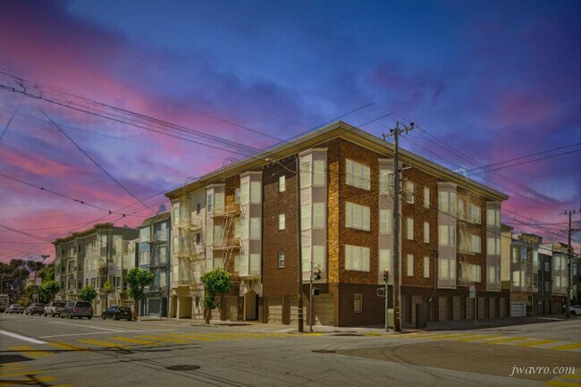 Building Photo - 5000 California St