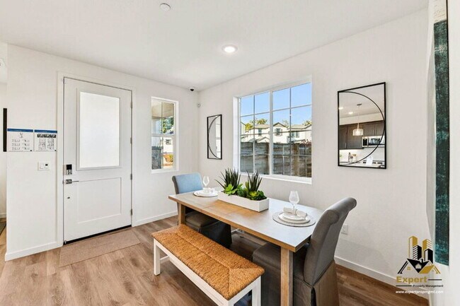 Building Photo - 8647 Starburst Way