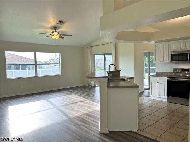 Building Photo - 6143 Hendley Ct
