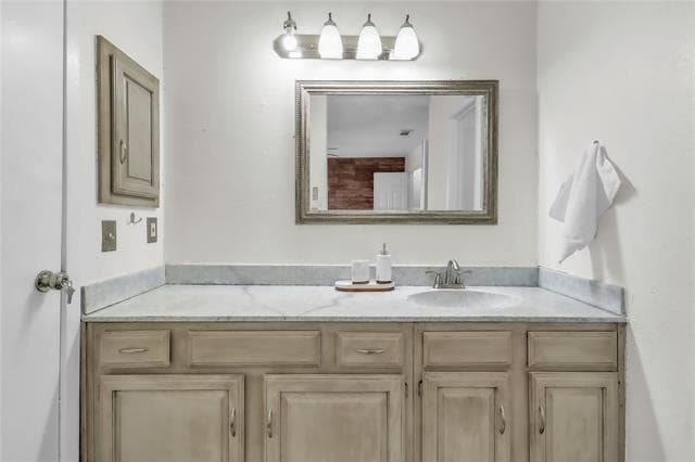 Building Photo - 4234 Cuesta Dr