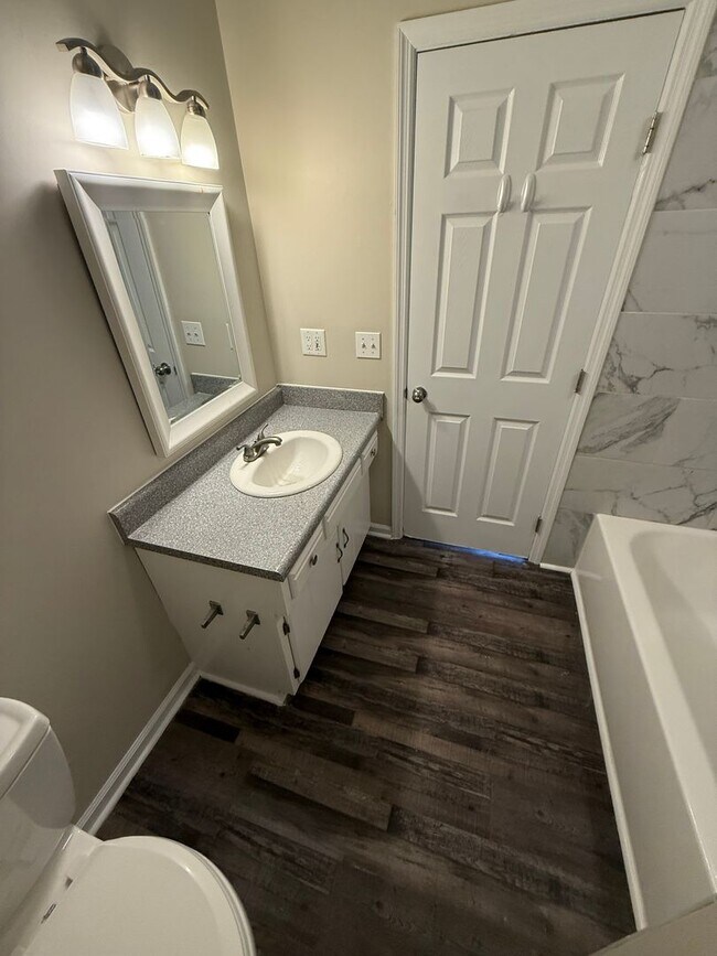 Building Photo - 2 Bedroom, 1 Bathroom in Nicholasville!