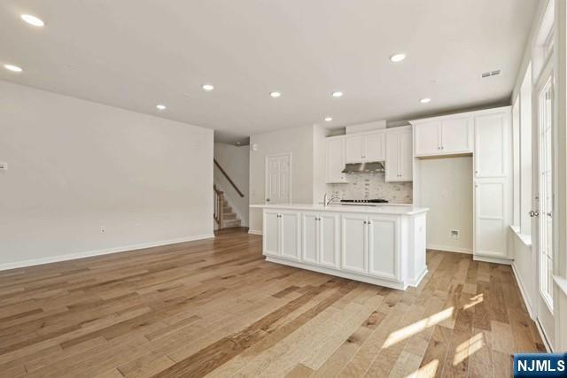 Building Photo - 7 Leahy Dr