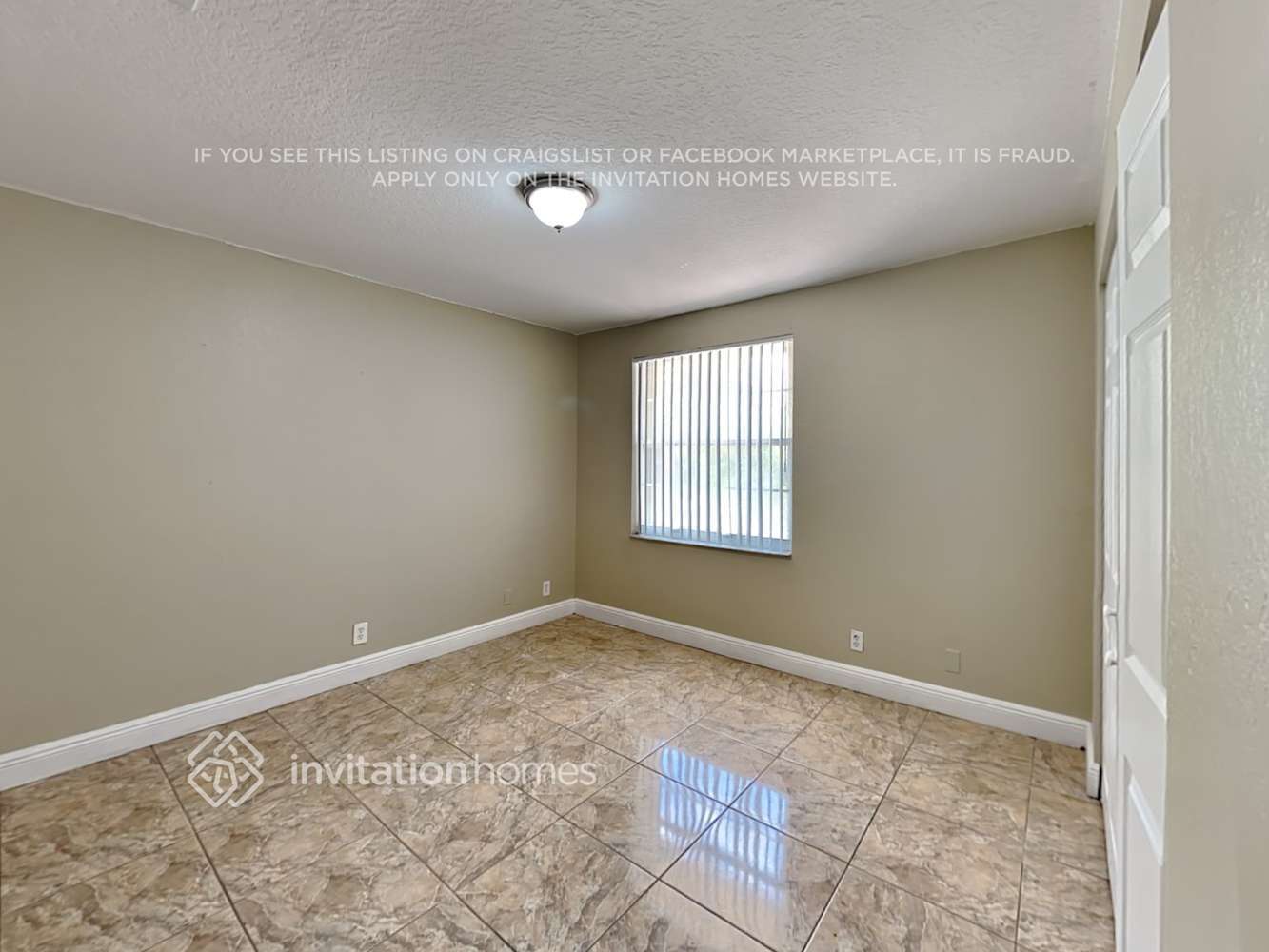 Building Photo - 1963 SW 149th Ave