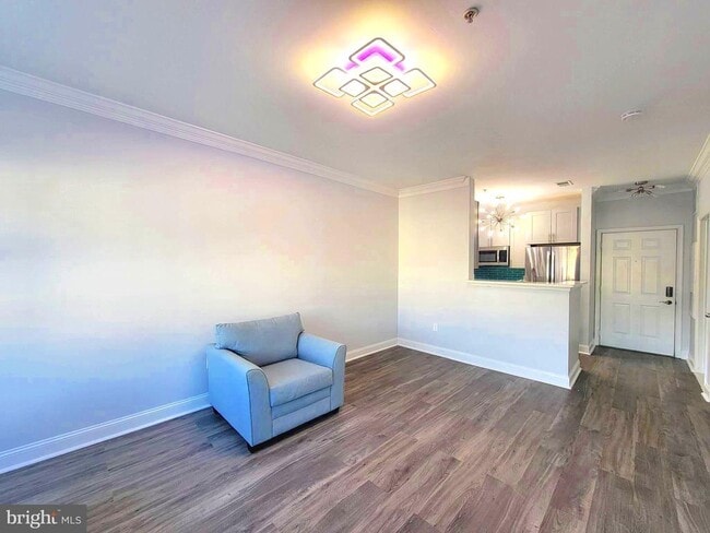 Building Photo - 4850 Eisenhower Ave