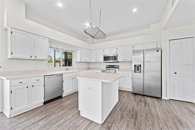 Building Photo - 16219 Turnbury Oak Dr