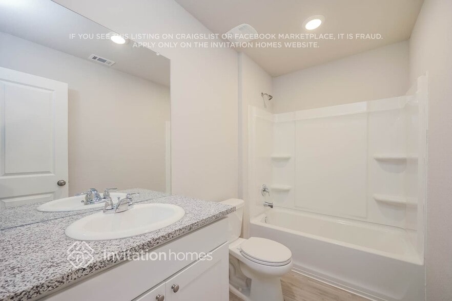 Building Photo - 14630 Source Cir