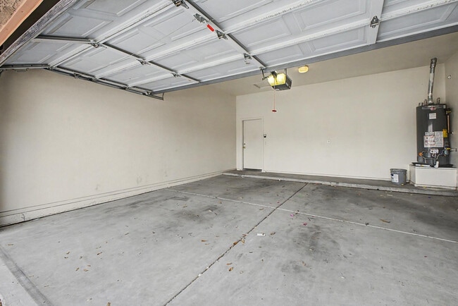 Building Photo - 16489 N Oachs Dr