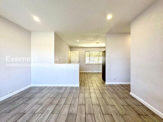 Building Photo - 2755 N Humboldt St