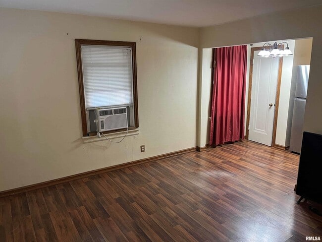 Building Photo - 2304 W Proctor St