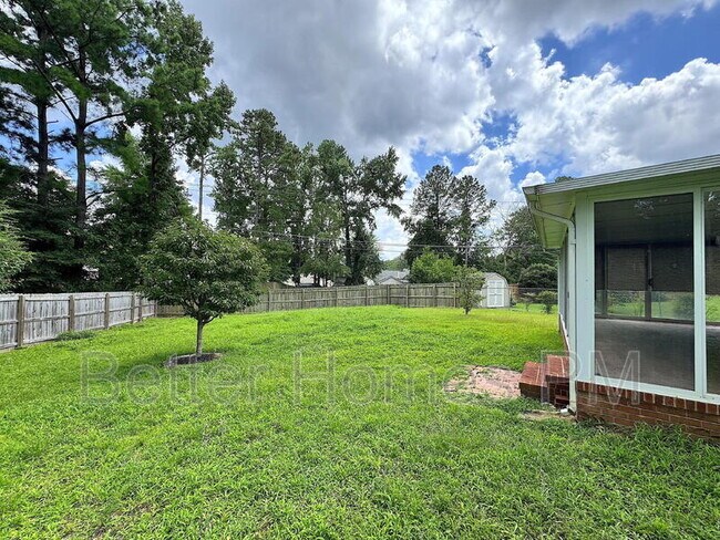 Building Photo - 1403 Buckhorn Rd