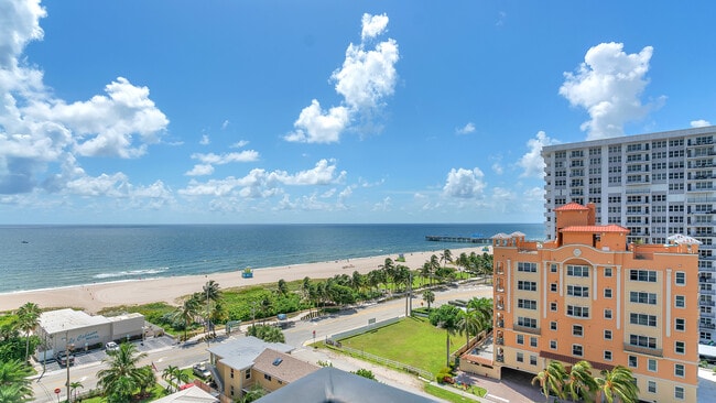 Primary Photo - 525 N Ocean Blvd
