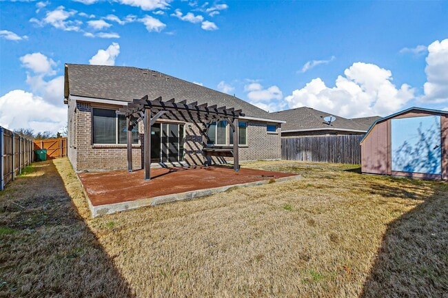 Building Photo - 4082 Serene Dr