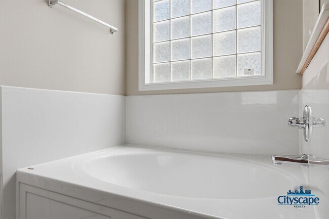 Building Photo - Beautiful Collington Home in Midlothian