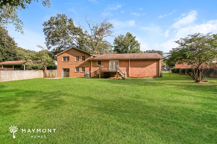 Building Photo - 12 Woodleigh Dr