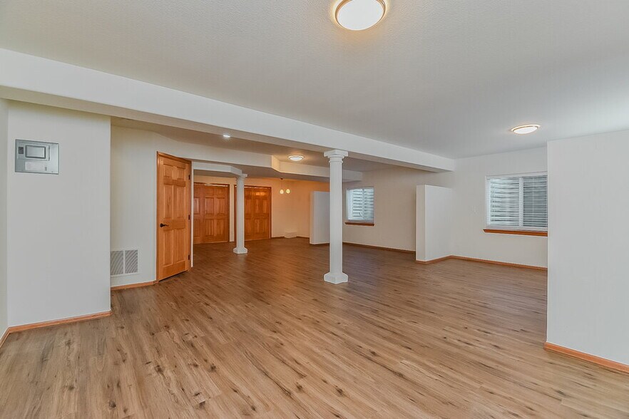 Building Photo - 5295 War Paint Pl