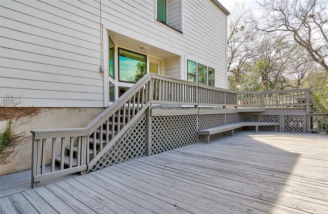 Building Photo - 6 Sugar Creek Dr