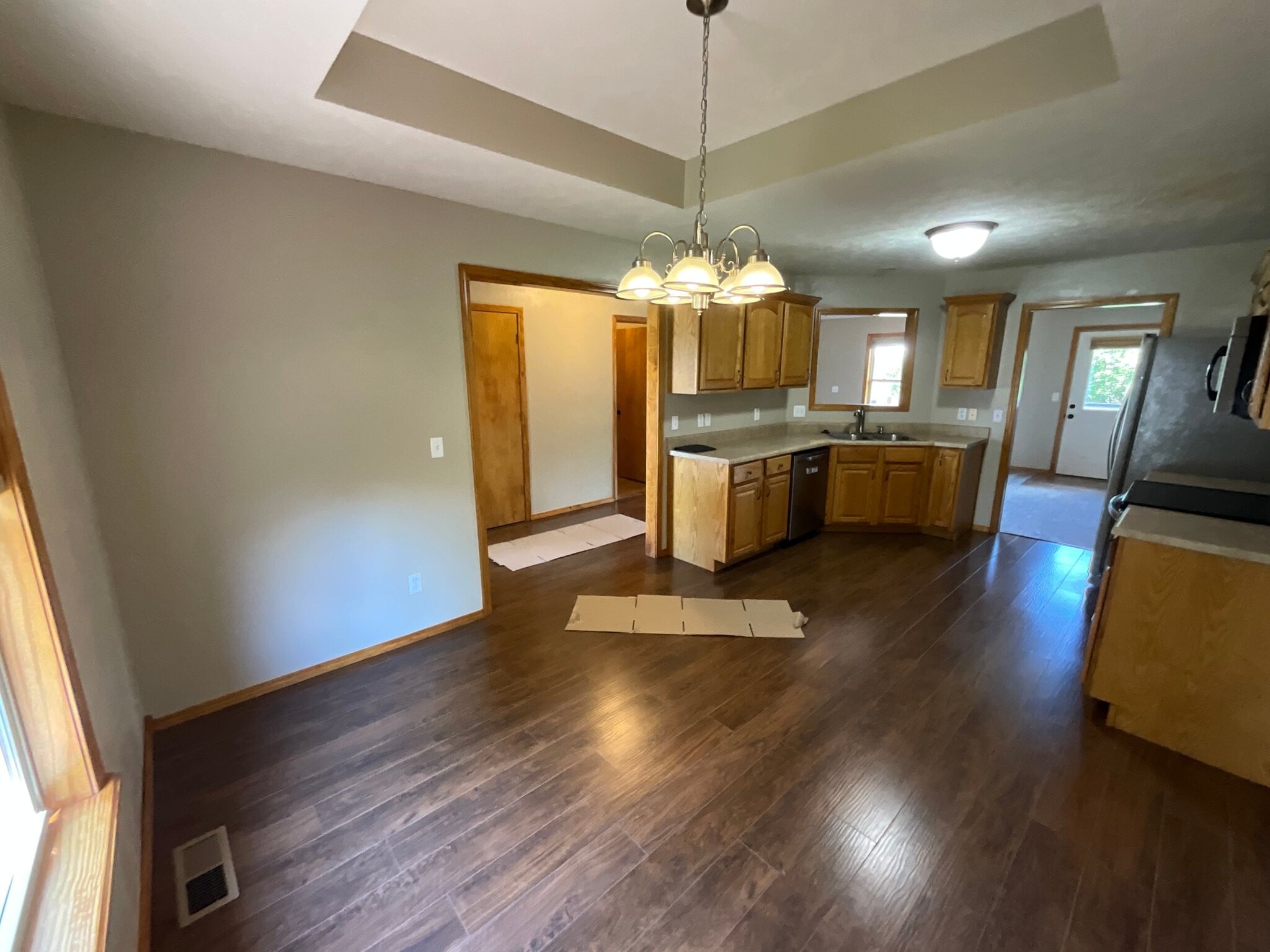 Building Photo - 740 Jefferson Ct