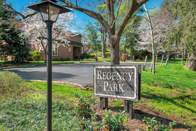 Building Photo - 678 Timber Ln