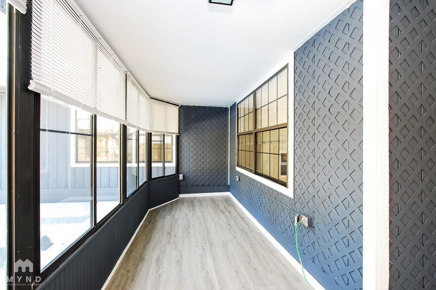Building Photo - 209 Gerona Rd