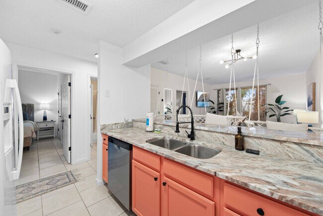 Building Photo - 200 Sandestin Ln