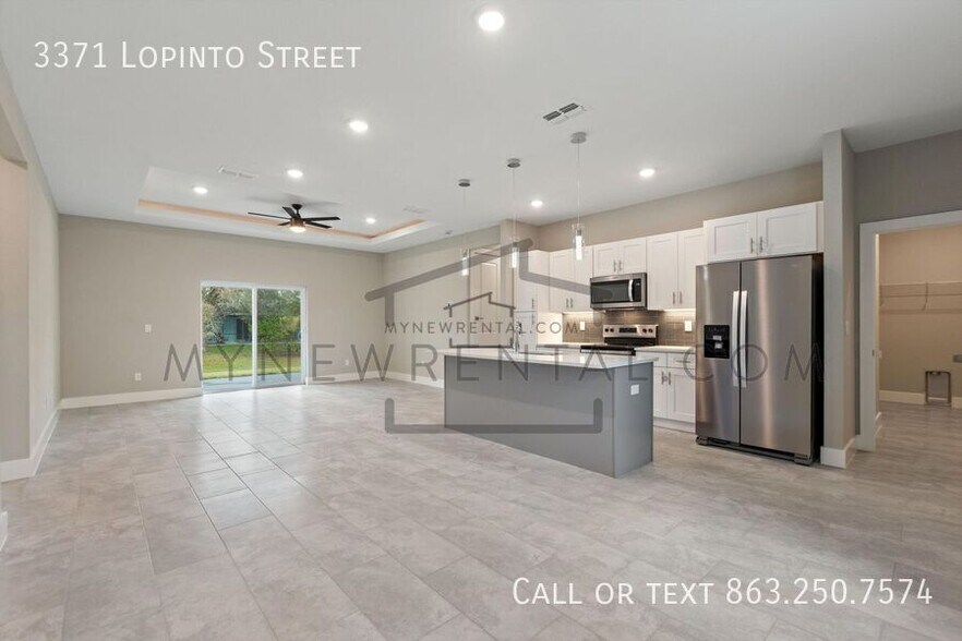 Building Photo - 3371 Lopinto St