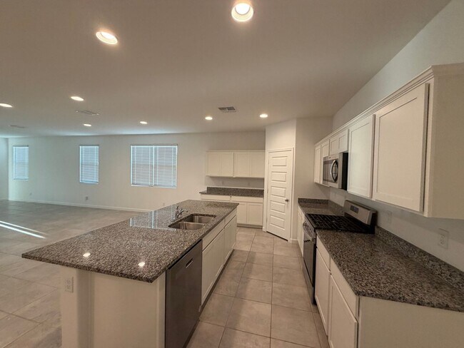 Building Photo - 22705 N Rummler Ln