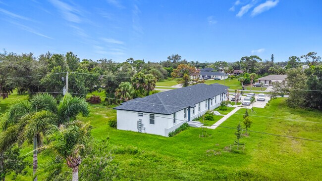 Building Photo - 260 Rotonda Blvd W