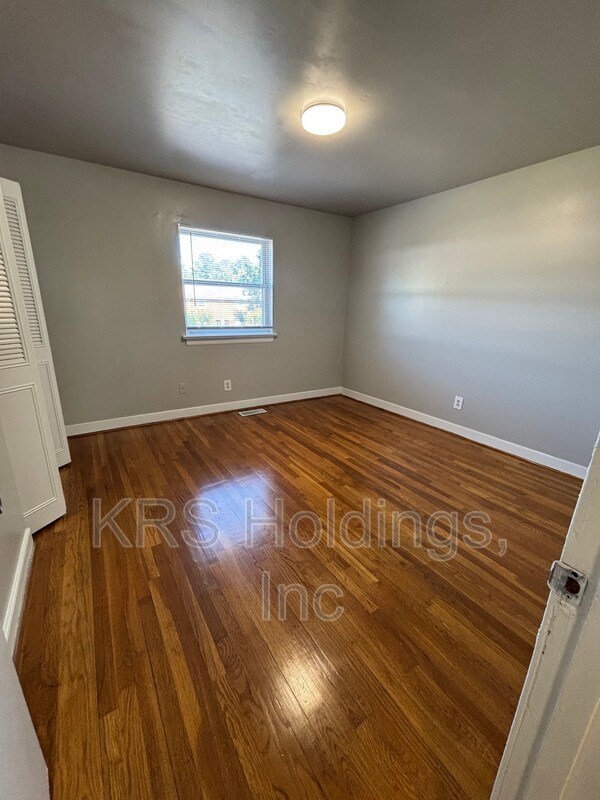 Building Photo - 5228 Goolsby Ct