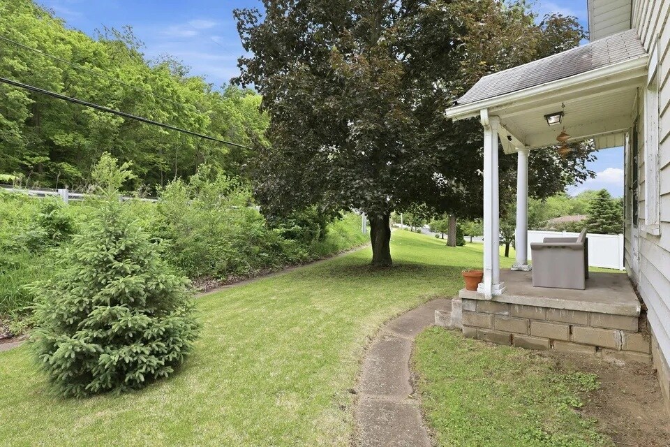 Building Photo - 1302 38th Avenue Dr