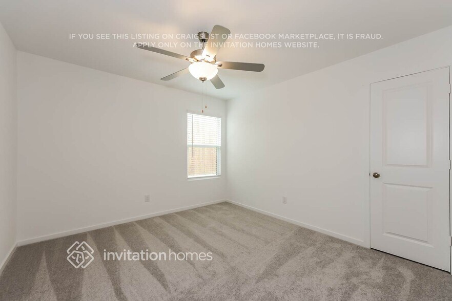 Building Photo - 2803 Silent Wy