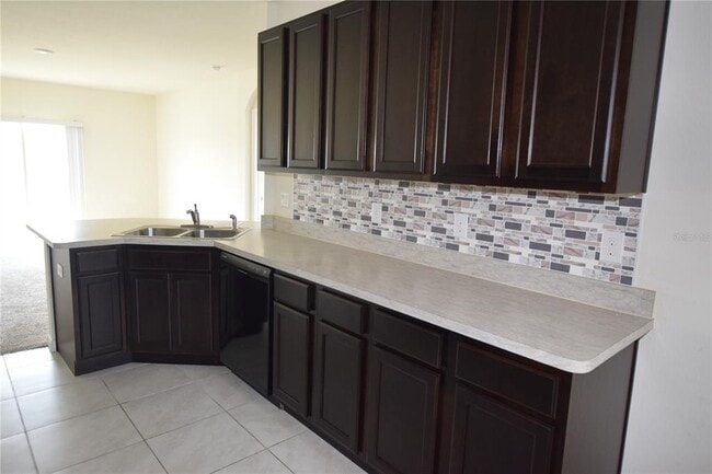 Building Photo - 946 Shady Tree Ln