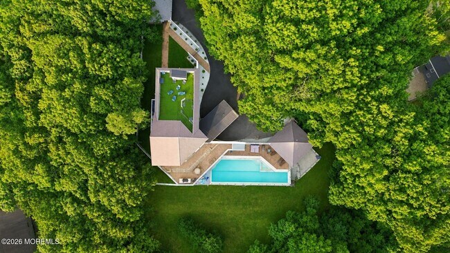 Building Photo - 401 Overlook Dr