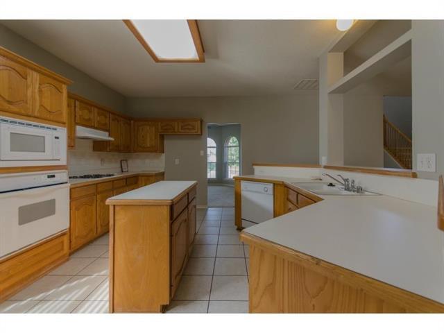 Building Photo - 1532 Tanglewood Dr