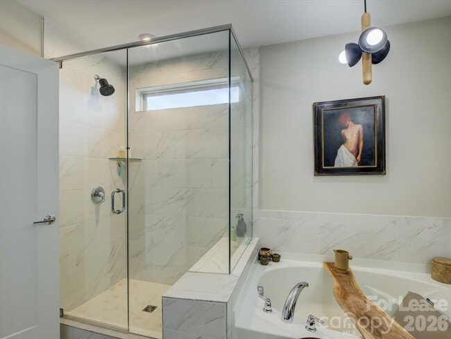 Building Photo - 11015 Stetler St