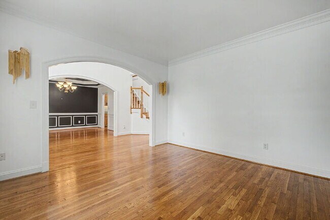 Building Photo - Luxury 5 Bedroom Home with Private Pool in Glen Allen – $4,500/mo