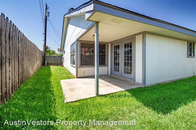 Building Photo - 1108 Peach Tree Cove
