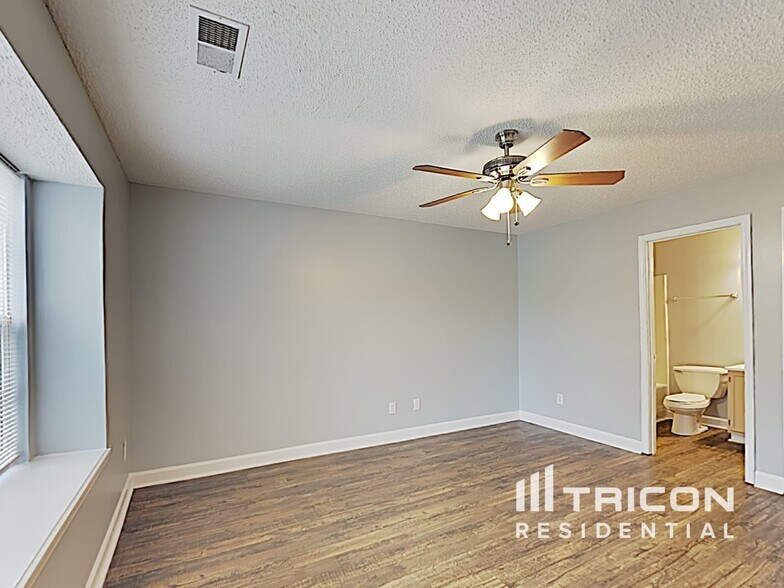 Building Photo - 4206 Painted Trillium Ct