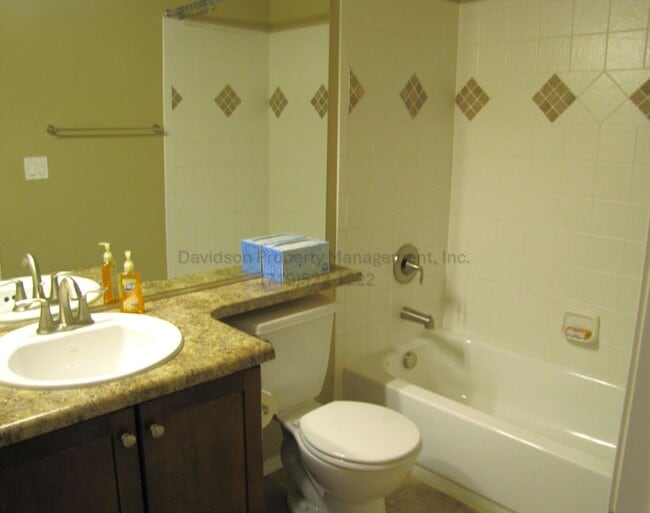 Building Photo - Stunning 4 Bedroom House in Wolf Ranch