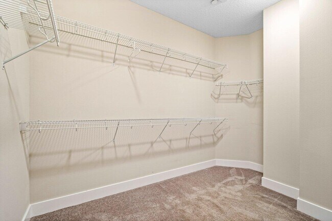 Building Photo - 7114 Edison Pl