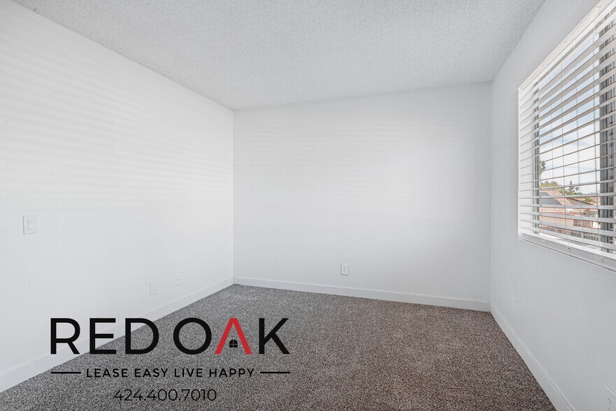 Building Photo - 13325 Heacock St