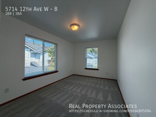 Building Photo - 5714 12th Ave W