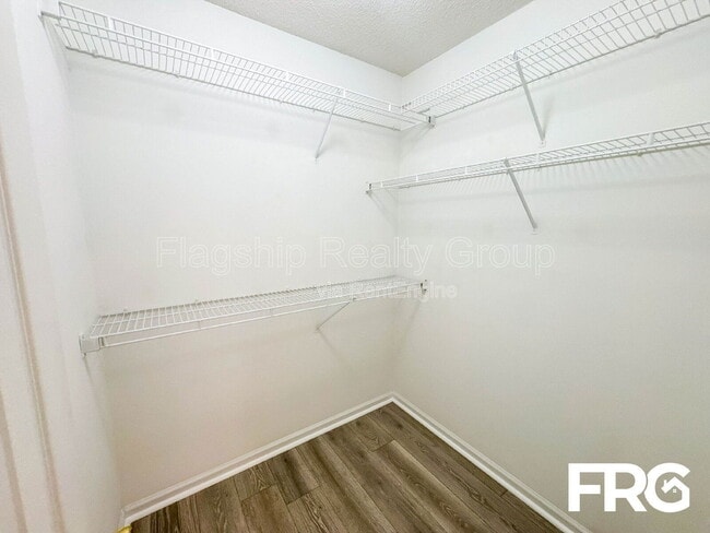 Building Photo - 3908 Sterling Pointe Dr