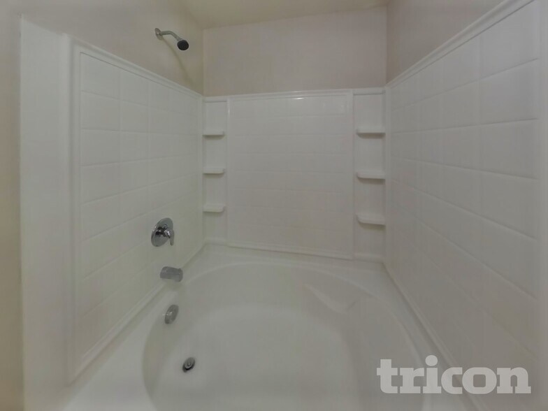 Building Photo - 1026 Barrymore Ln