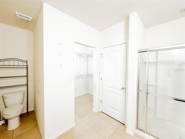 Building Photo - 5525 Forest Ridge Dr