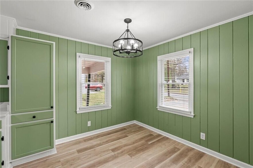 Building Photo - 628 S Evelyn Pl NW