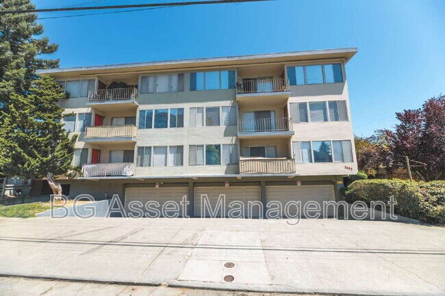 Building Photo - 3600 Dimond Ave