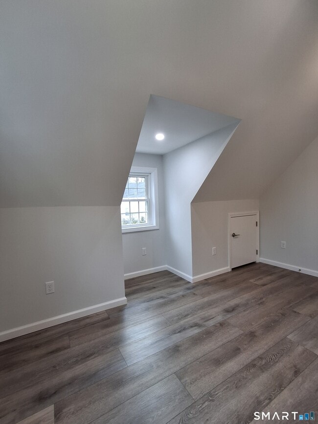 Building Photo - 78 West Ave