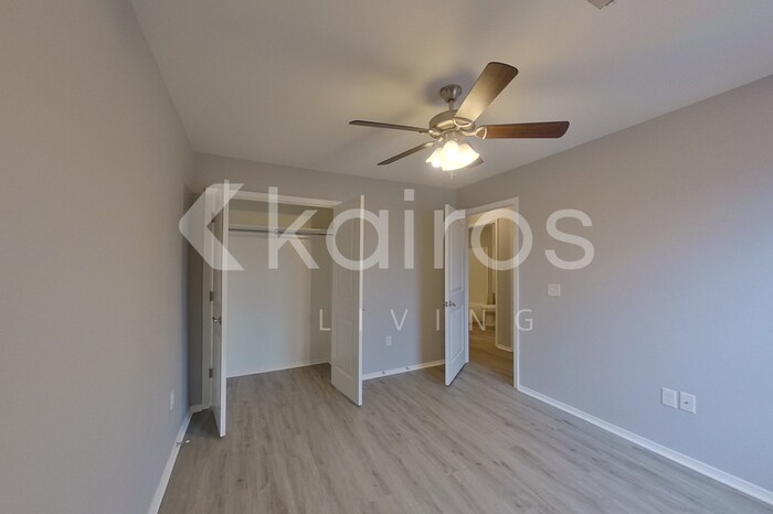 Building Photo - 3909 Thomas St